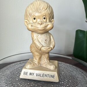1971 Russ Berrie & Co Sillisculpt “Be My Valentine” made in USA